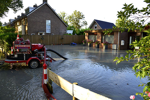 2014/162/GB 20140716 016 Wateroverlast Amersfoortlaan.jpg